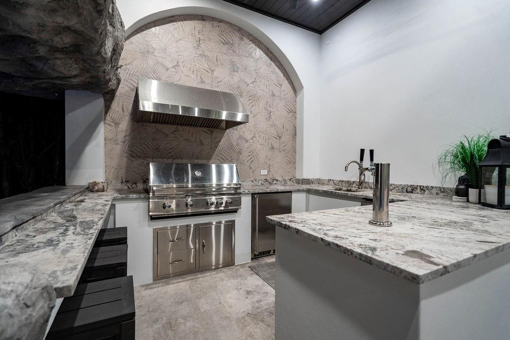 2457 NE 26th Lighthouse Point, FL 33064