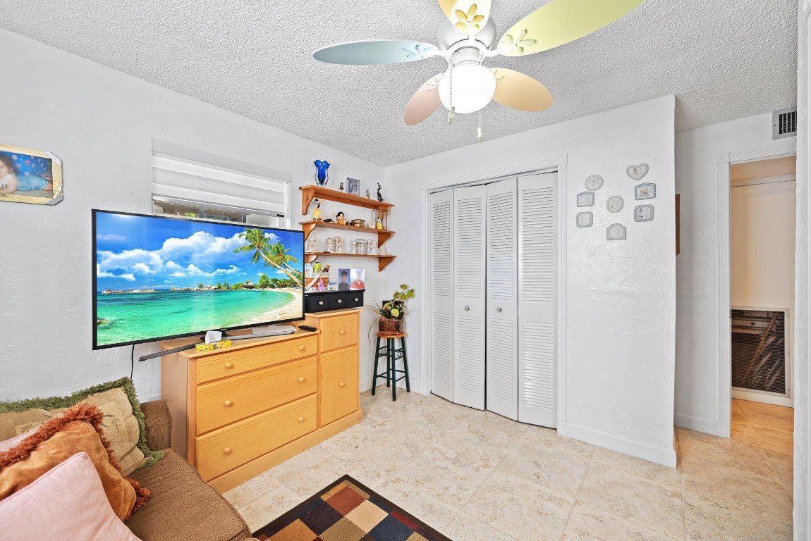 466 E 62nd Hialeah, FL 33013