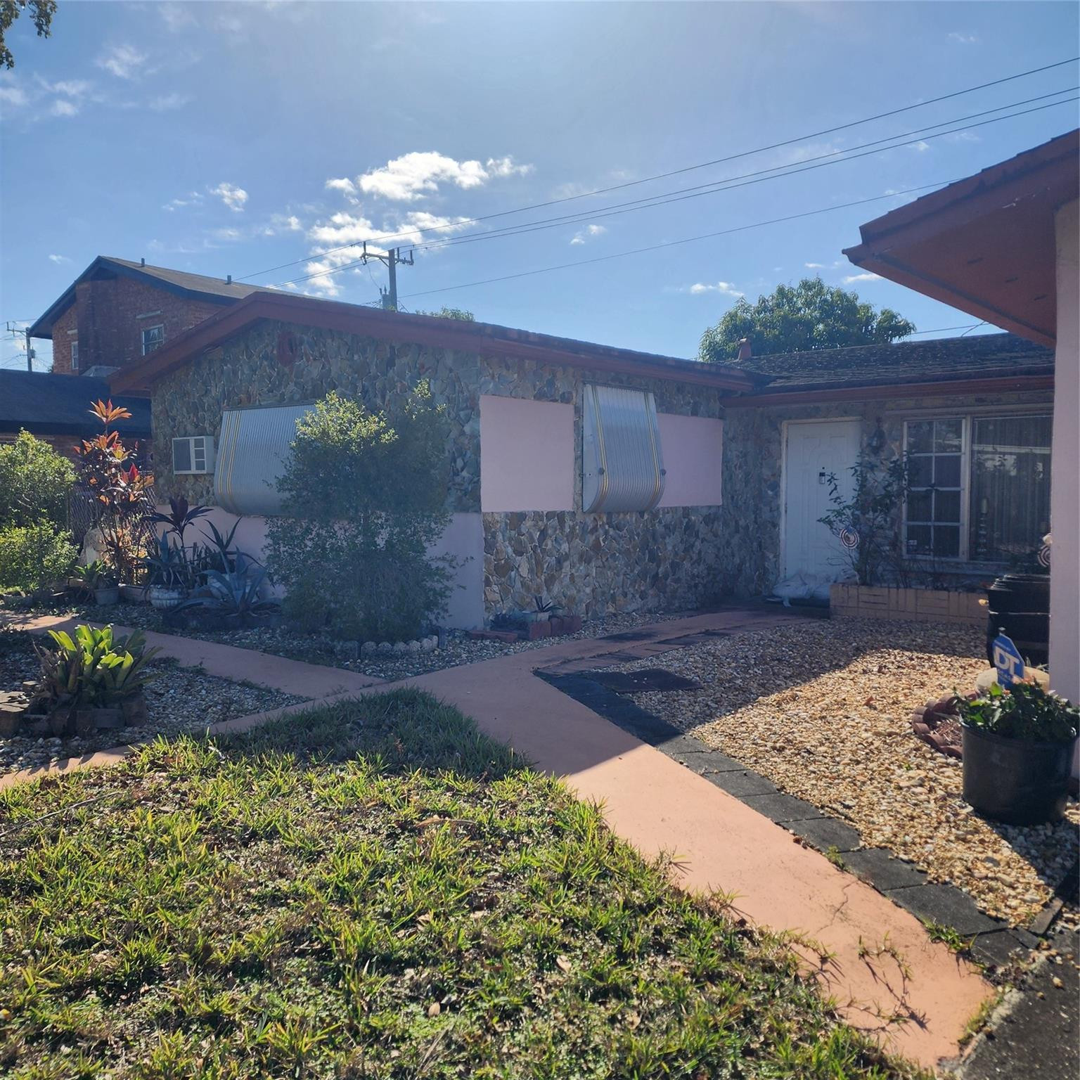 2610 NW 16th Fort Lauderdale, FL 33311