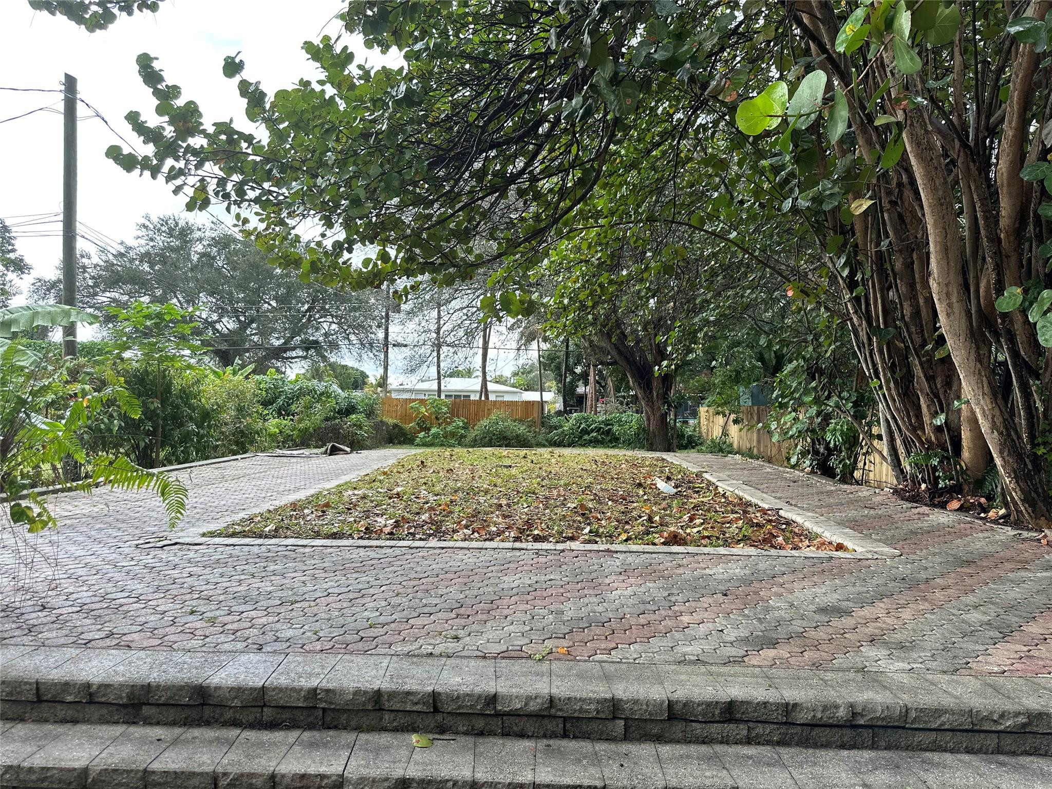 2815 Madison Hollywood, FL 33020