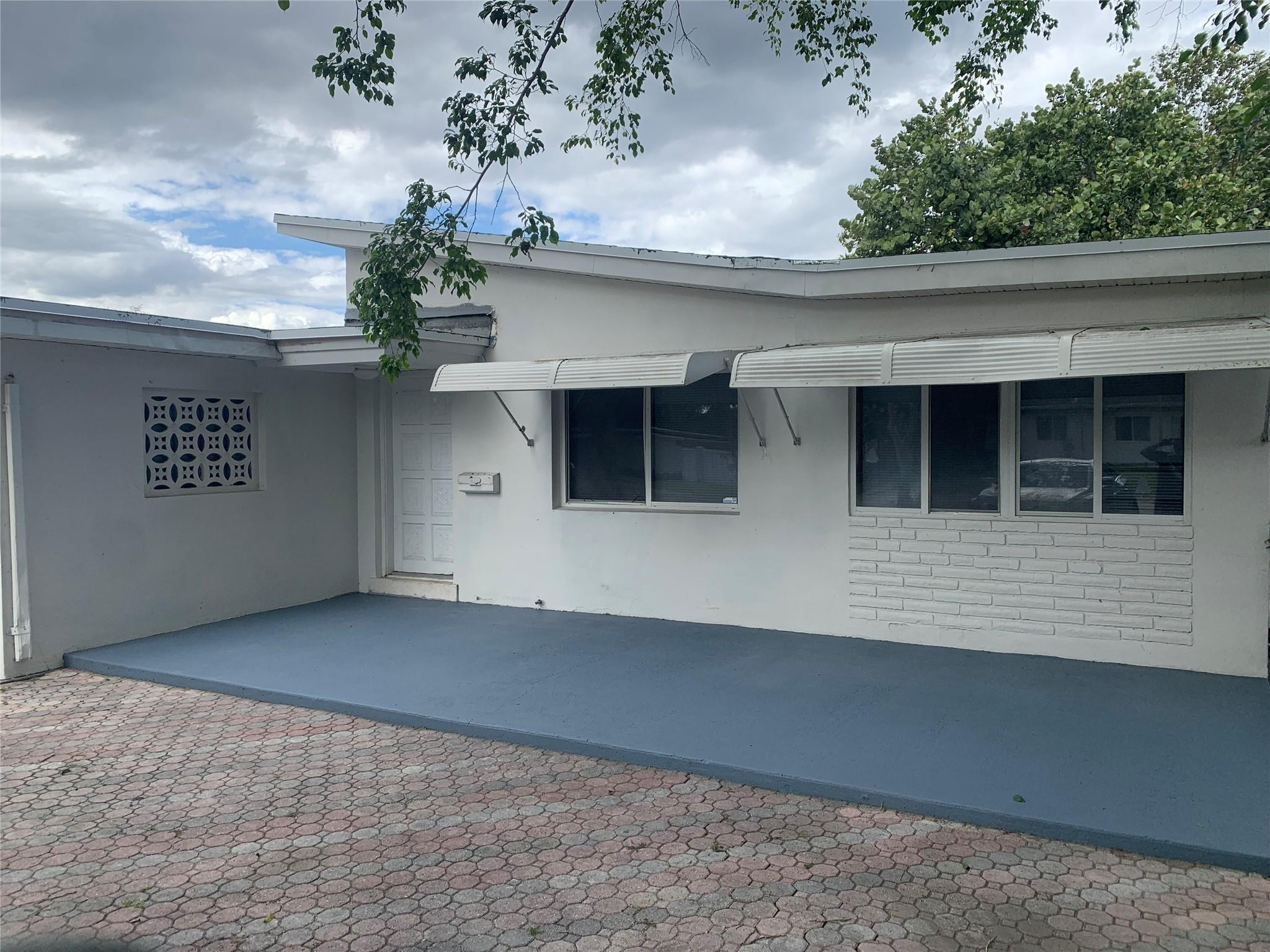 2815 Madison Hollywood, FL 33020