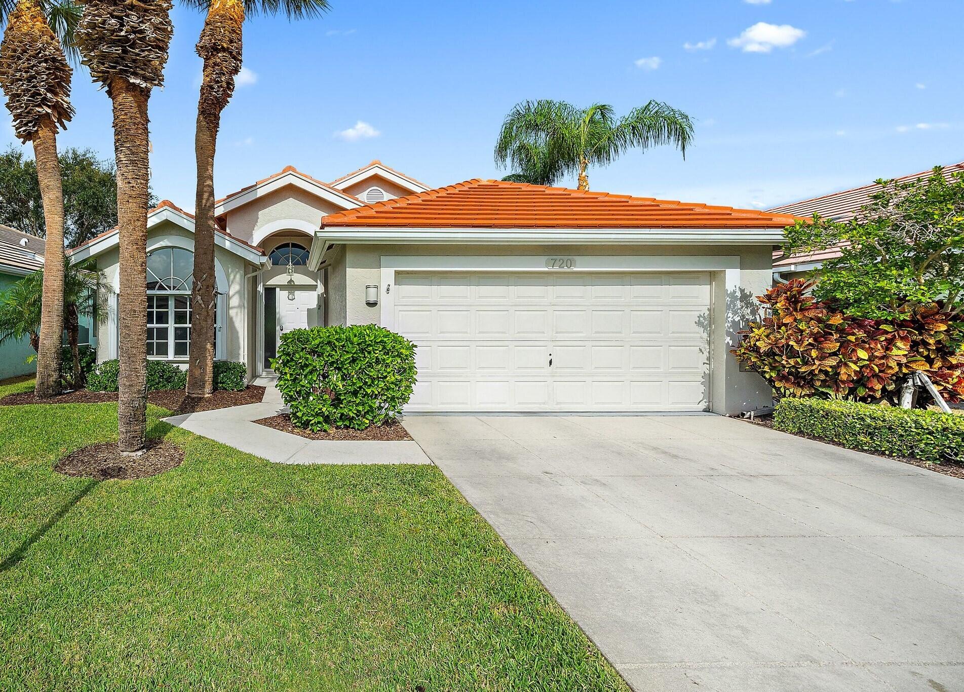 720 Clearbrook Park Cir