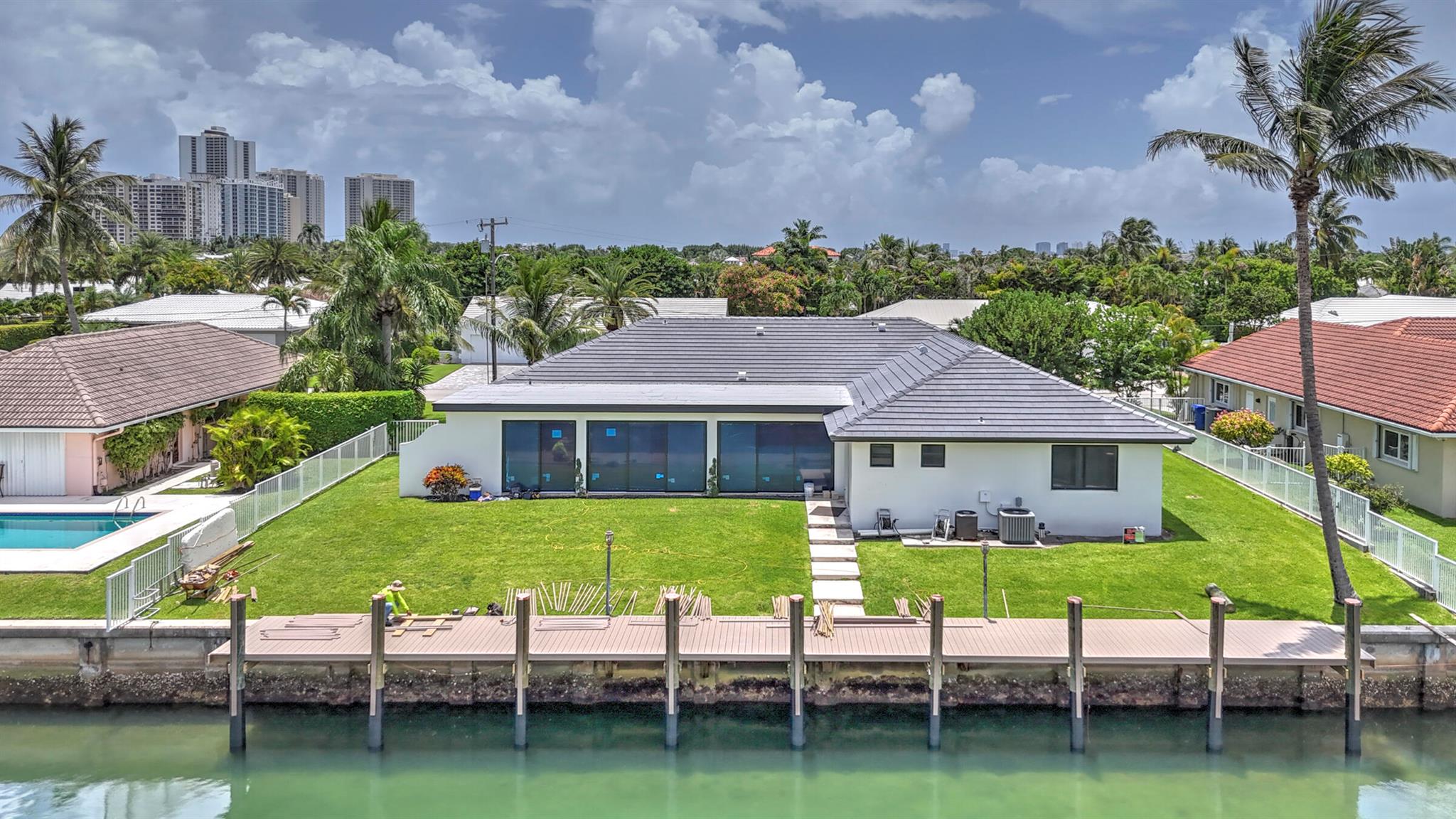 1170 Fairview Ln Singer Island, FL 33404