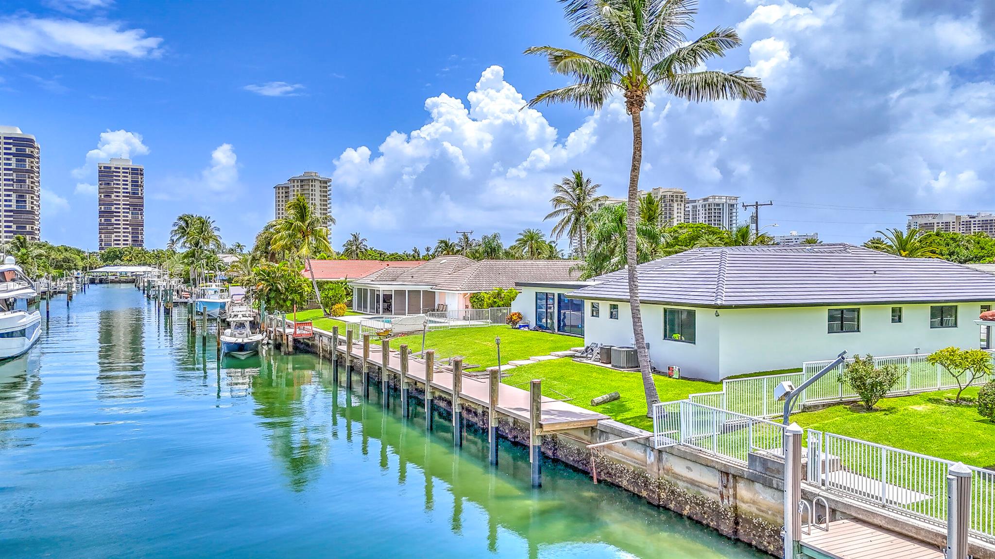 1170 Fairview Ln Singer Island, FL 33404