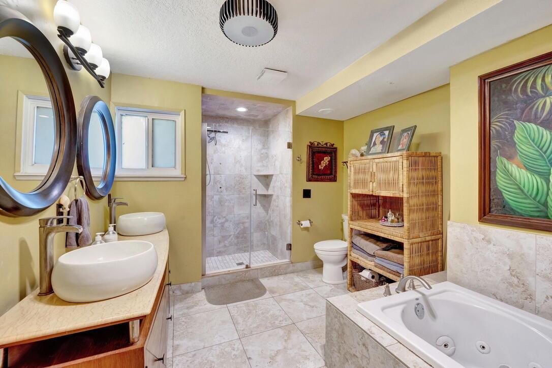 2360 SE 7th Dr Pompano Beach, FL 33062