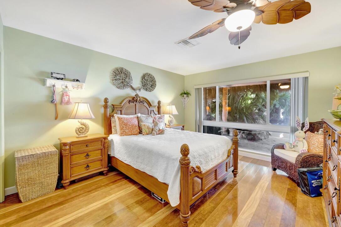 2360 SE 7th Dr Pompano Beach, FL 33062