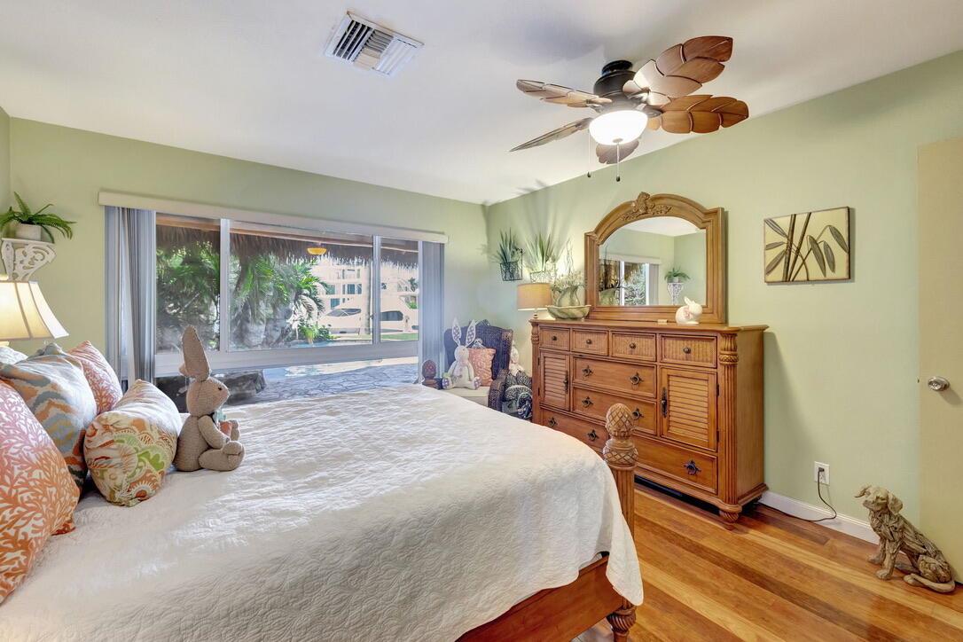 2360 SE 7th Dr Pompano Beach, FL 33062