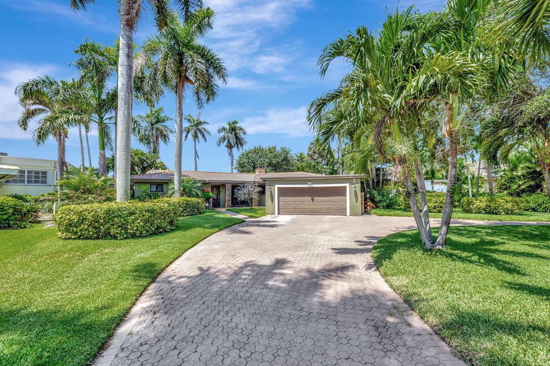 2360 SE 7th Dr Pompano Beach, FL 33062