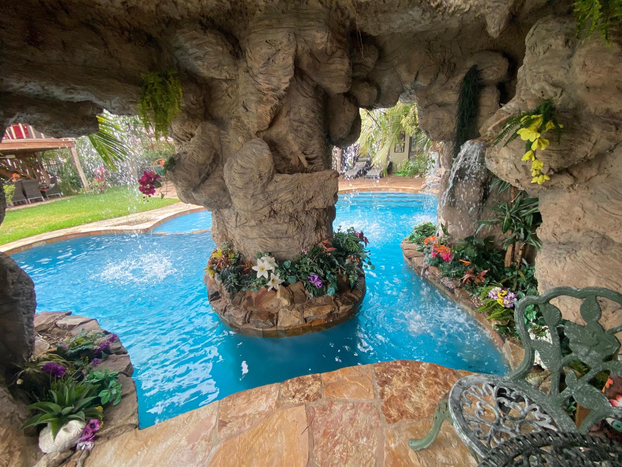 2360 SE 7th Dr Pompano Beach, FL 33062