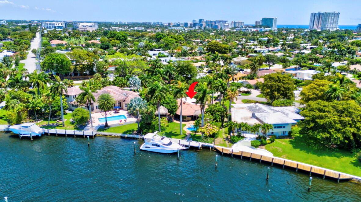 2360 SE 7th Dr Pompano Beach, FL 33062