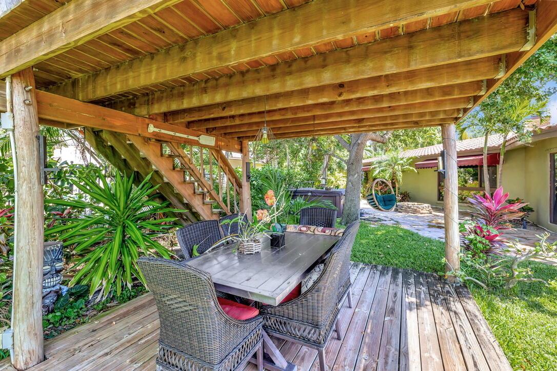 2360 SE 7th Dr Pompano Beach, FL 33062