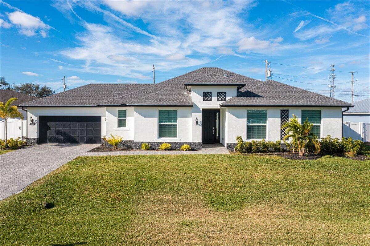 539 SW Bradshaw Cir
