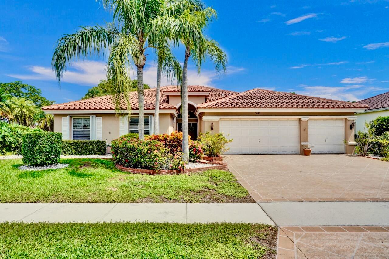 5639 Bermuda Dunes Cir