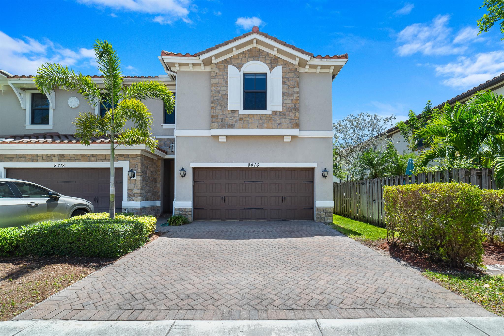 8416 Lakeview Trl