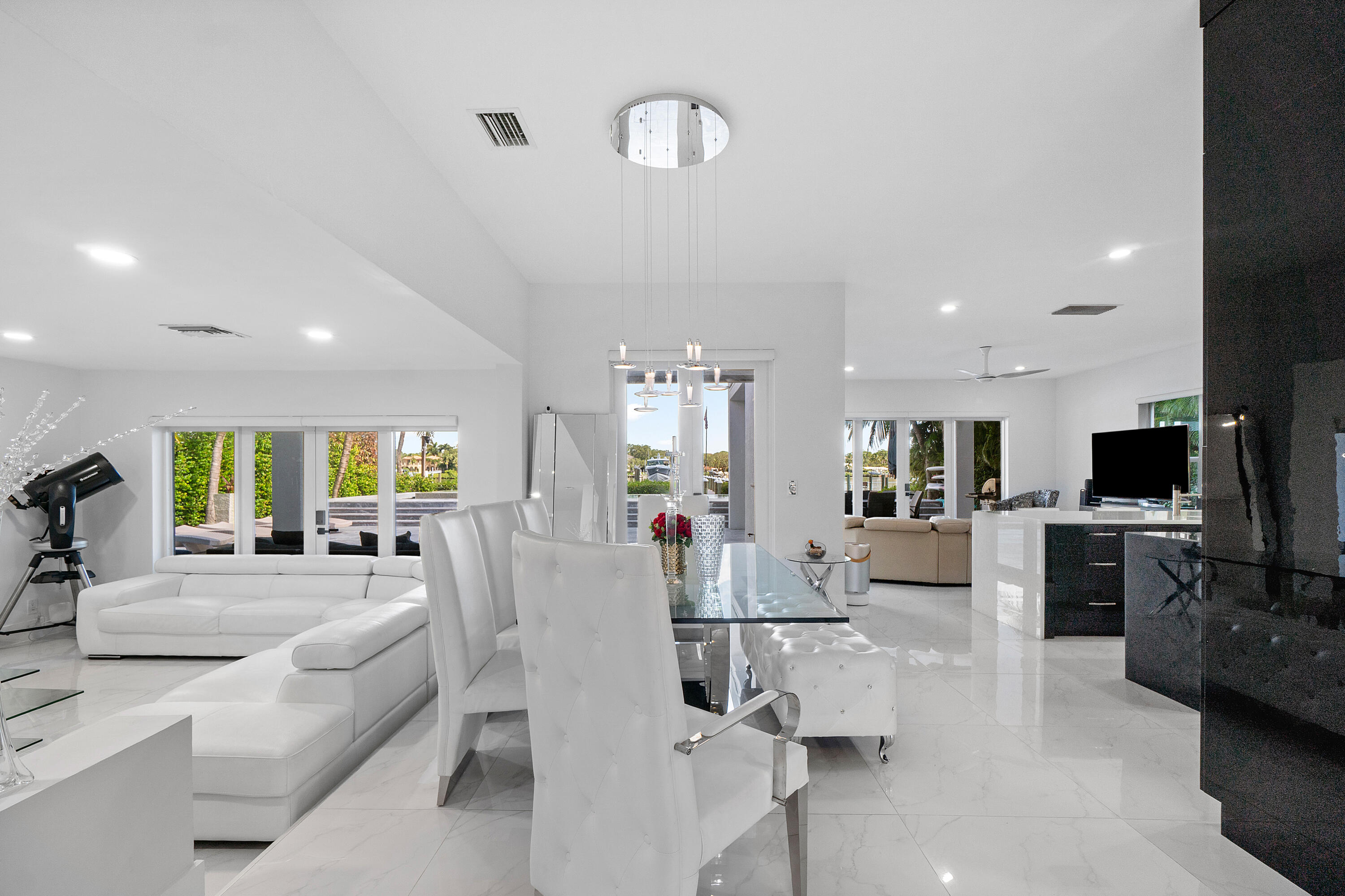 5447 Center St Jupiter, FL 33458