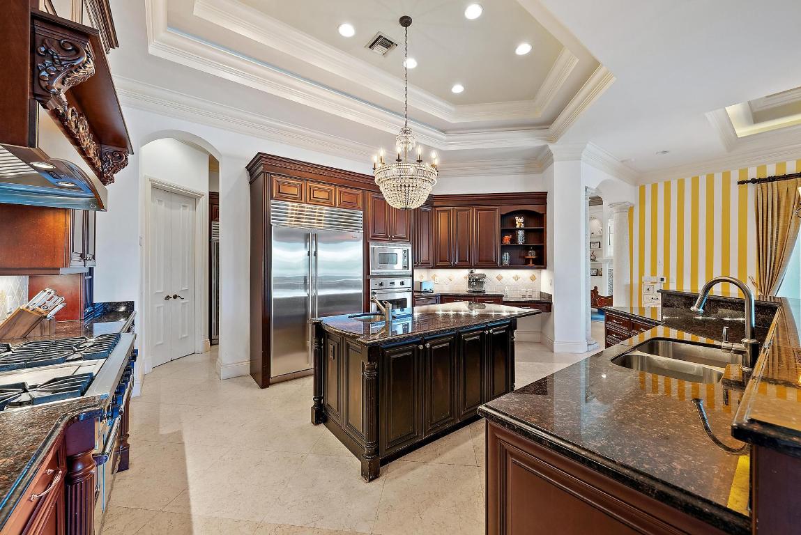 18669 SE Palm Is Ln Jupiter, FL 33458