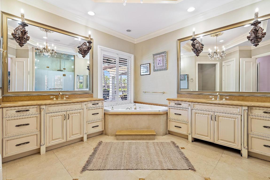 18669 SE Palm Is Ln Jupiter, FL 33458