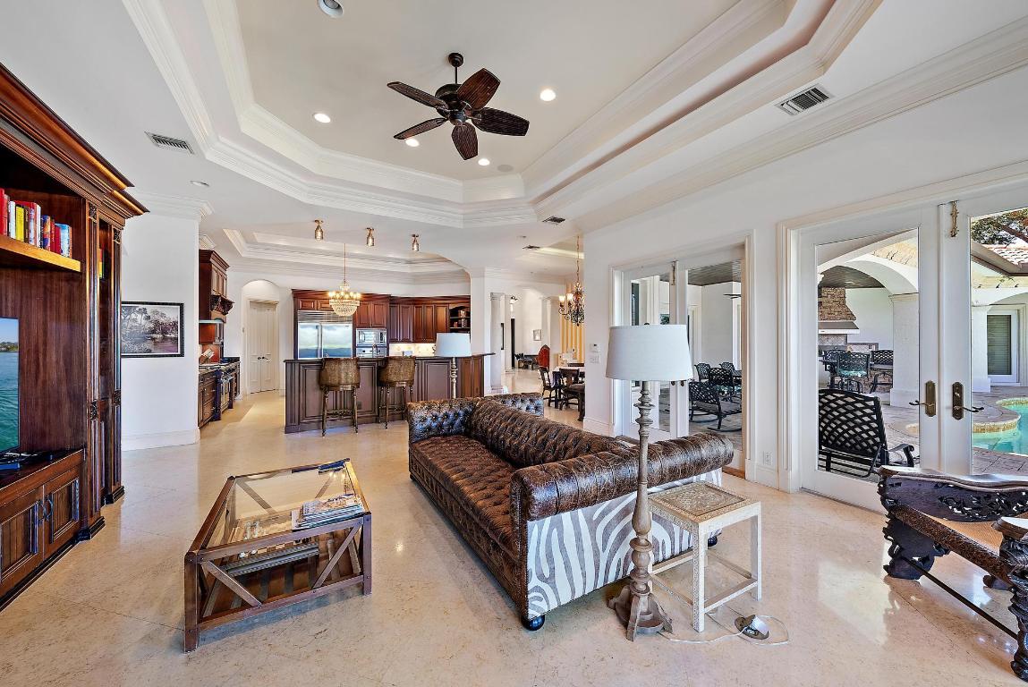 18669 SE Palm Is Ln Jupiter, FL 33458