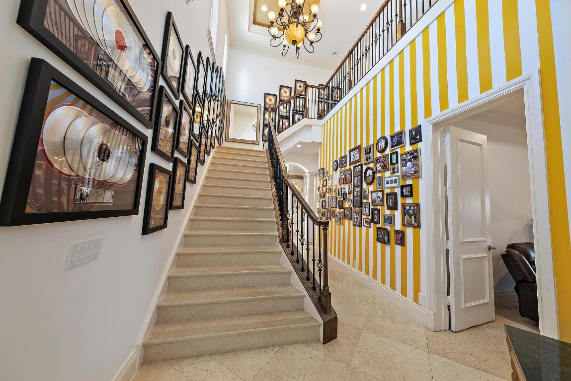 18669 SE Palm Is Ln Jupiter, FL 33458