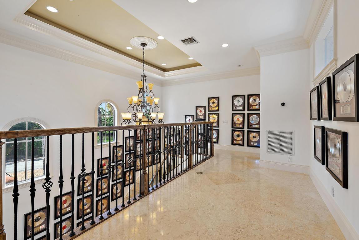 18669 SE Palm Is Ln Jupiter, FL 33458