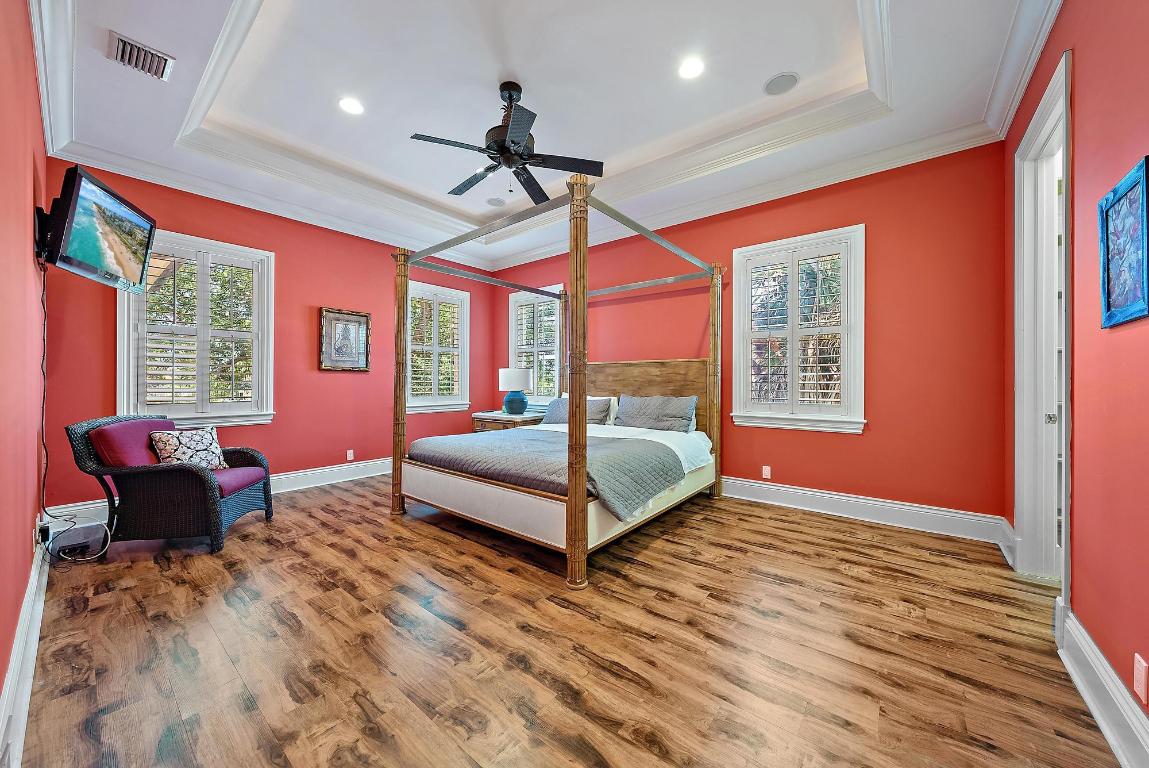 18669 SE Palm Is Ln Jupiter, FL 33458