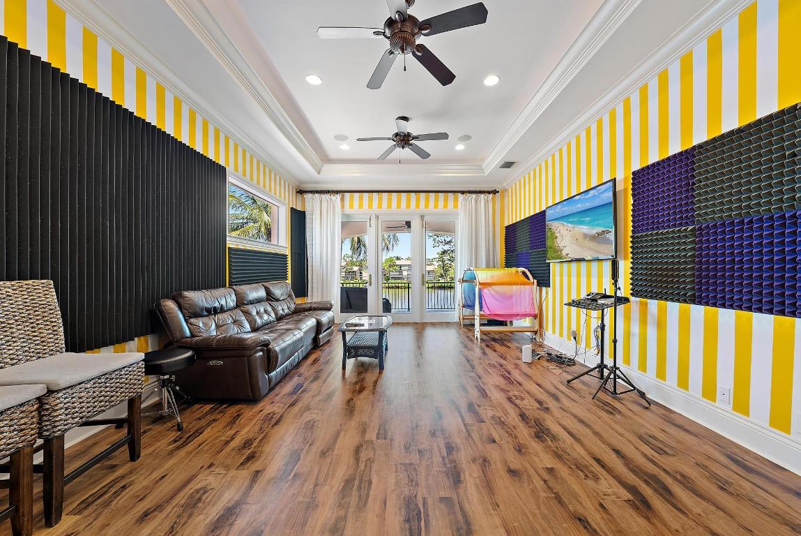 18669 SE Palm Is Ln Jupiter, FL 33458