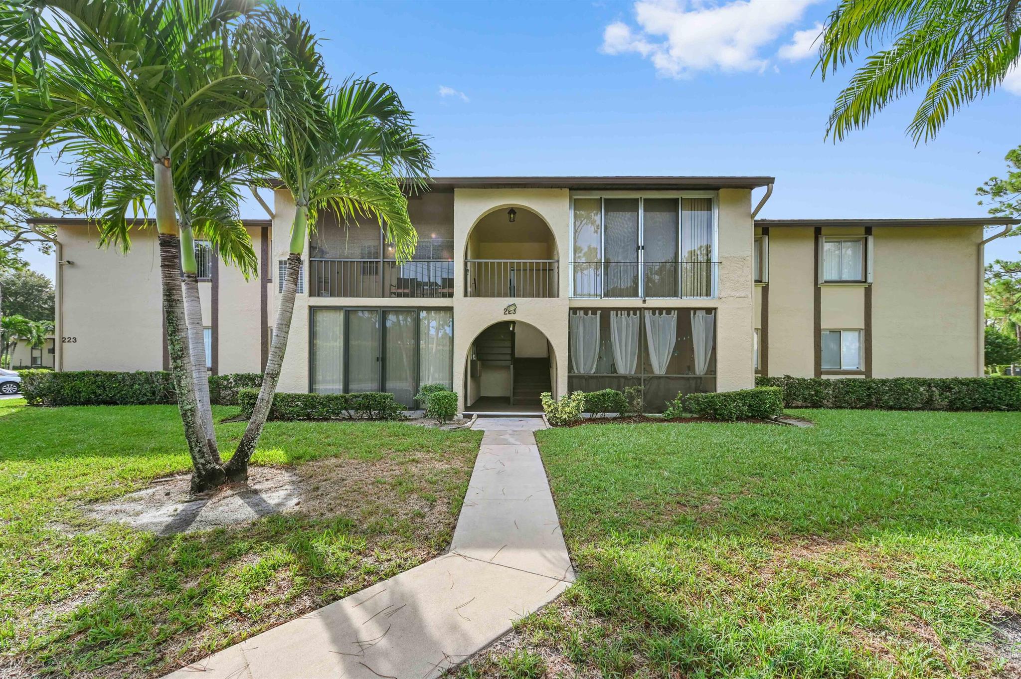 223 Pine Hov Cir #A-2