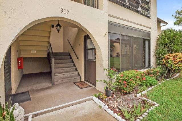319 Pine Rdg Cir #B1