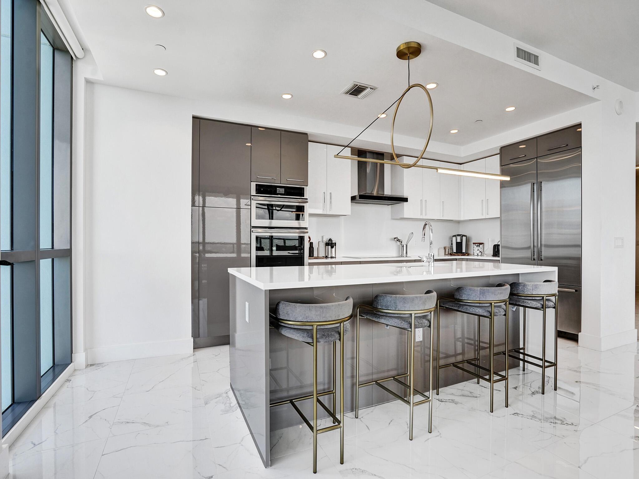 100 E Las Olas Blvd #3301 Fort Lauderdale, FL 33301