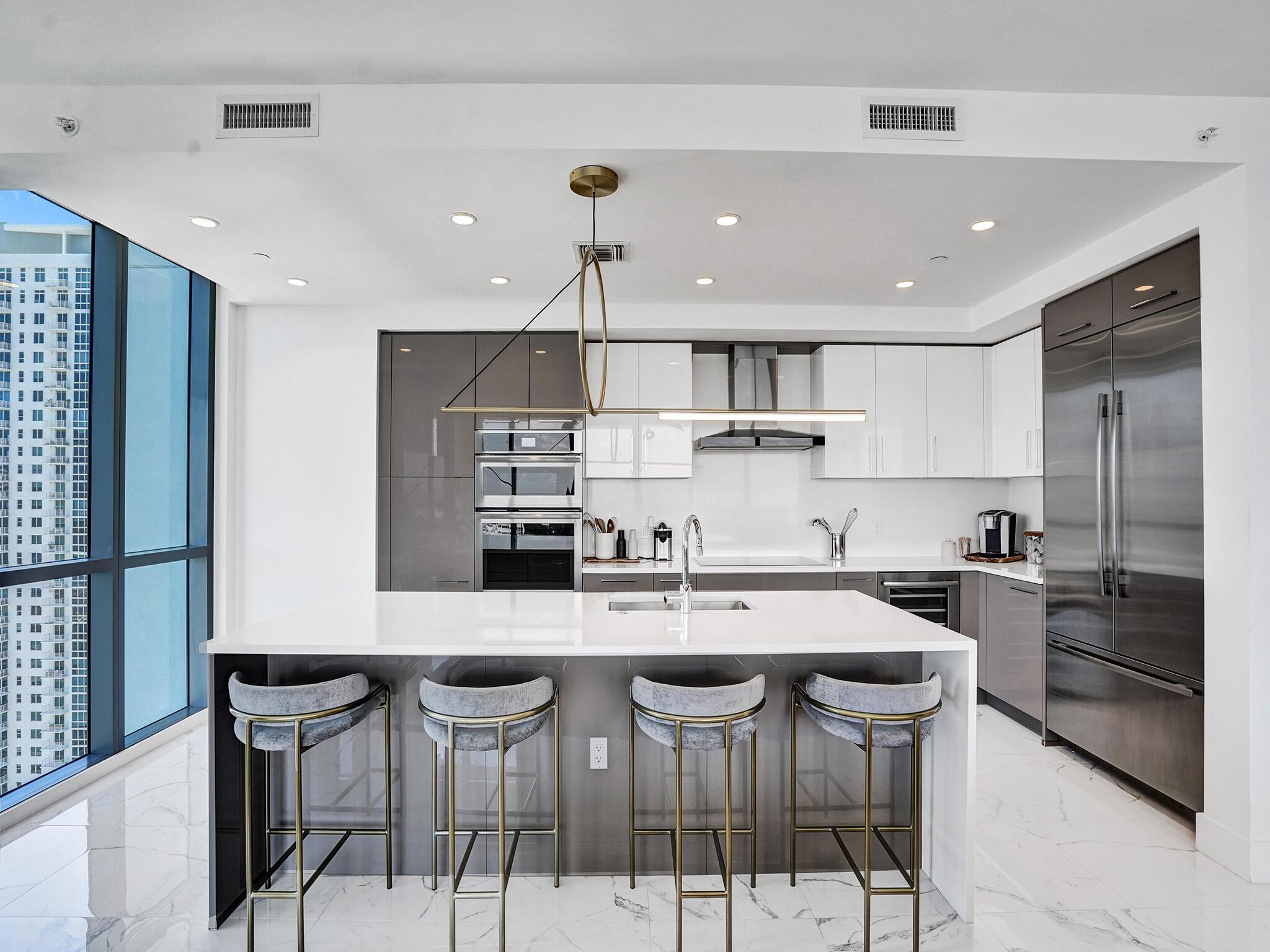 100 E Las Olas Blvd #3301 Fort Lauderdale, FL 33301