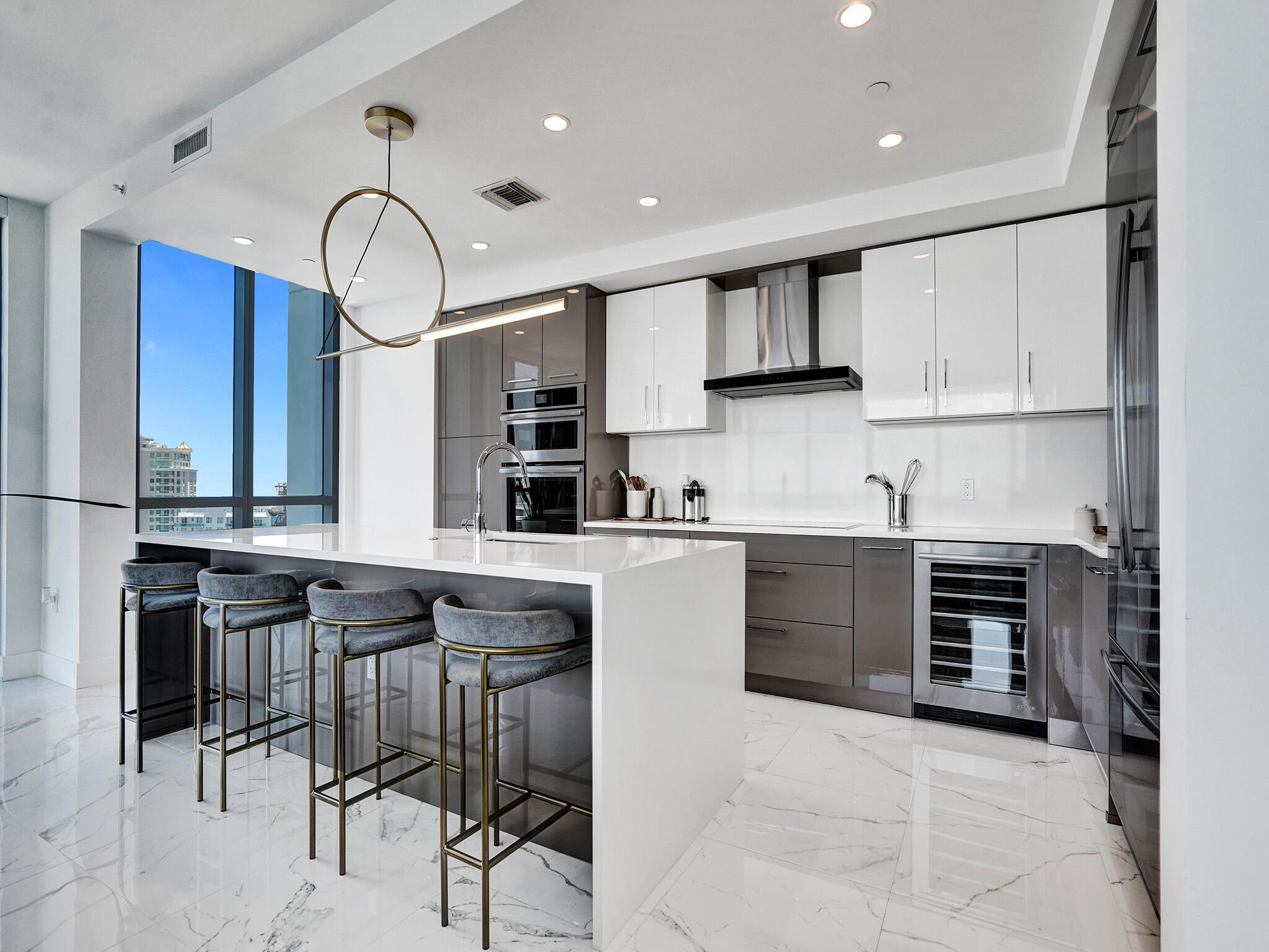 100 E Las Olas Blvd #3301 Fort Lauderdale, FL 33301