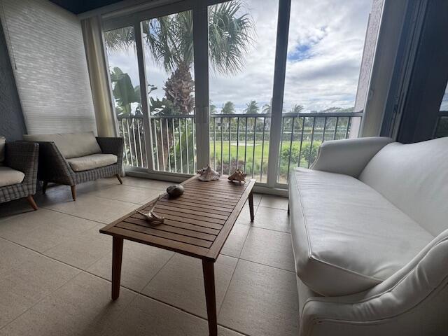 2604 Fairway Dr Jupiter, FL 33477