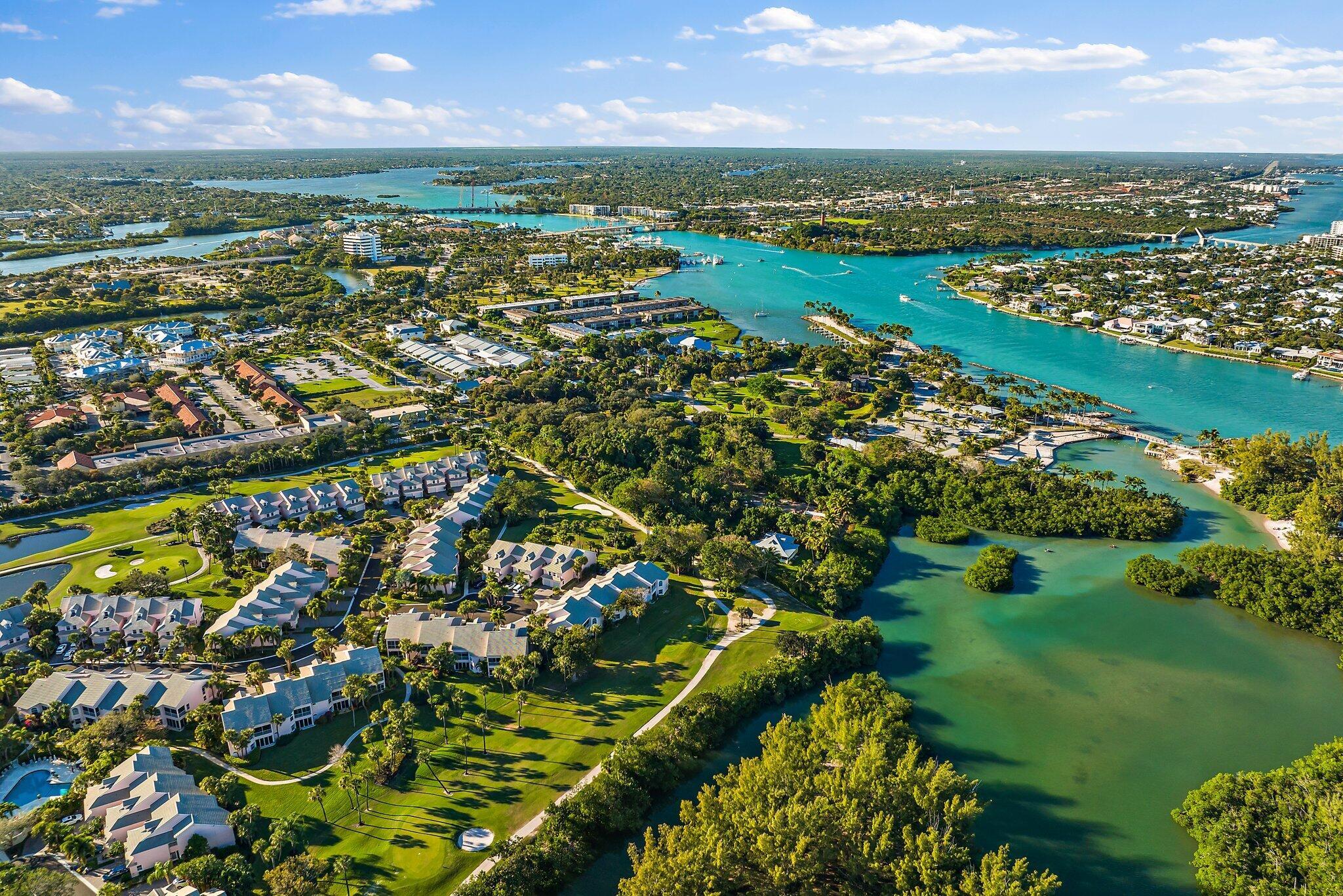 2604 Fairway Dr Jupiter, FL 33477