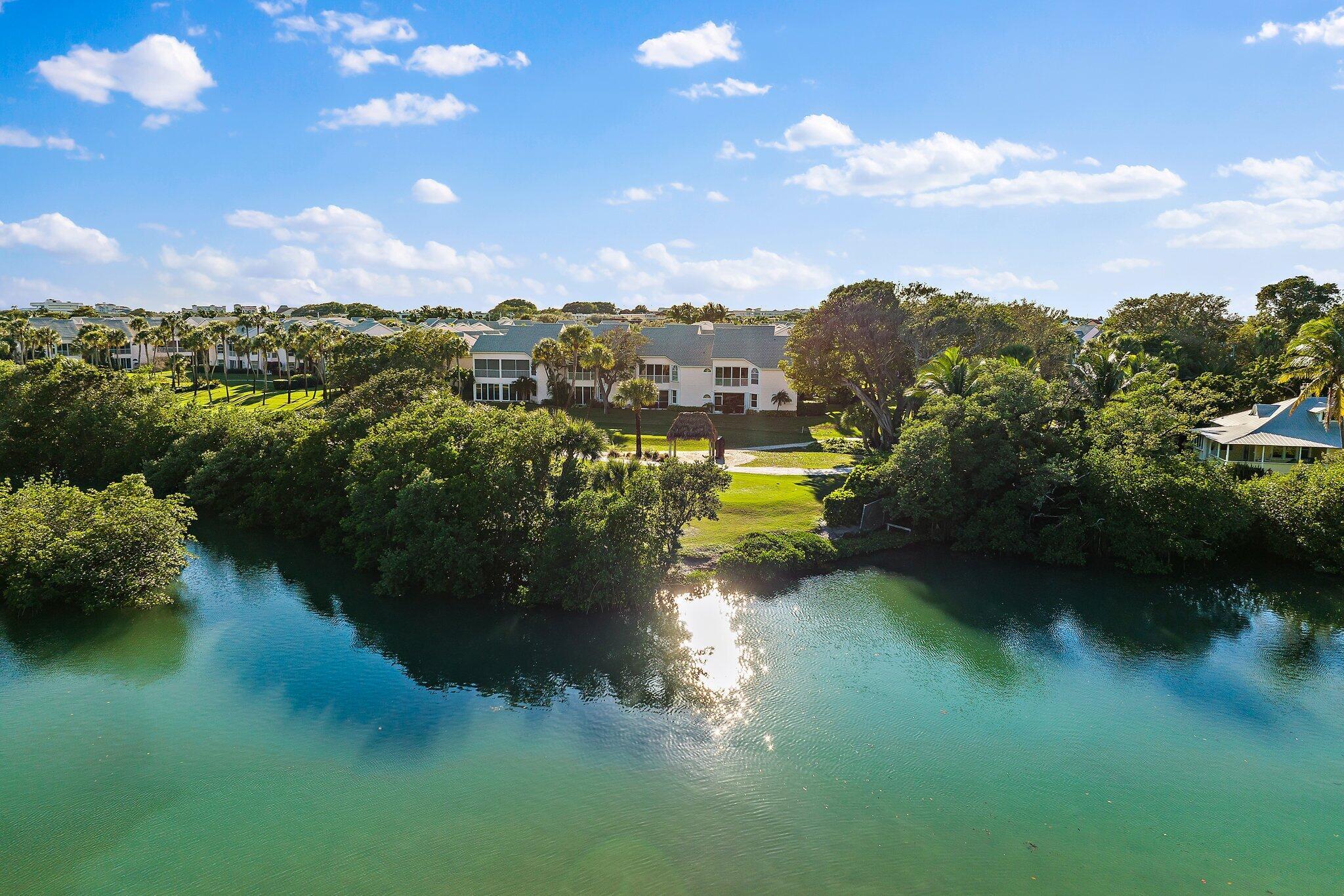 2604 Fairway Dr Jupiter, FL 33477