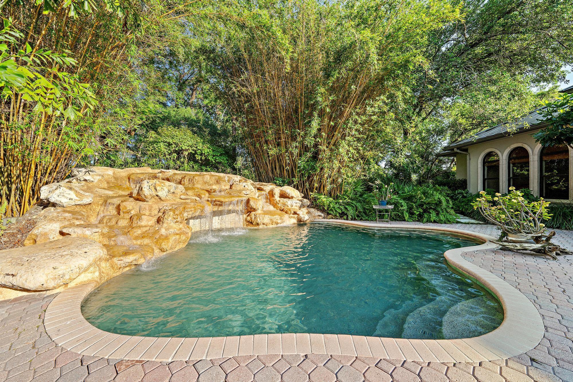 18907 SE Loxahatchee Riv Rd Jupiter, FL 33458