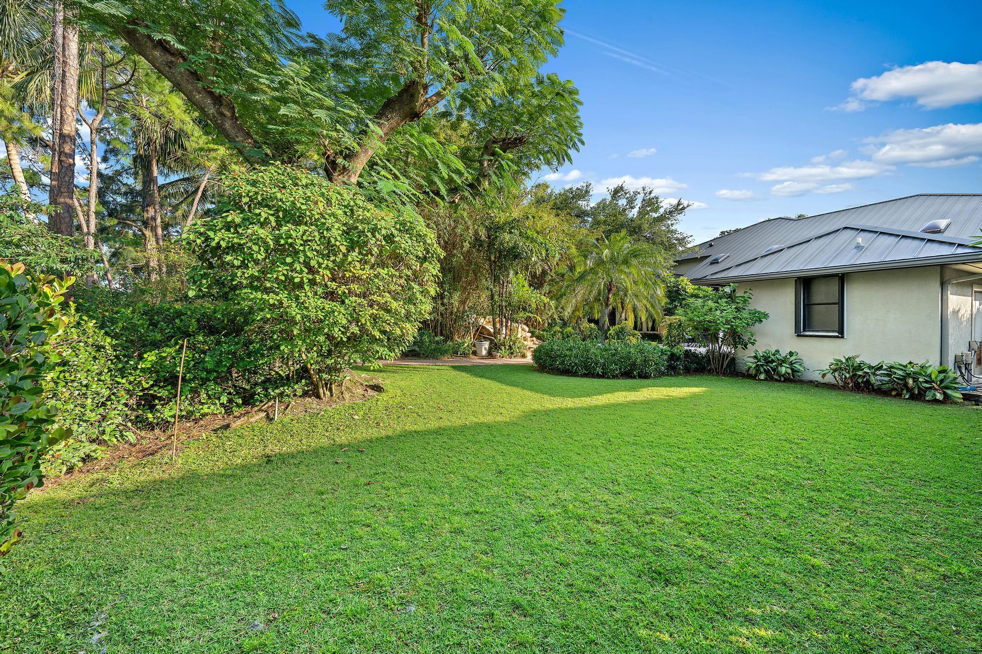 18907 SE Loxahatchee Riv Rd Jupiter, FL 33458