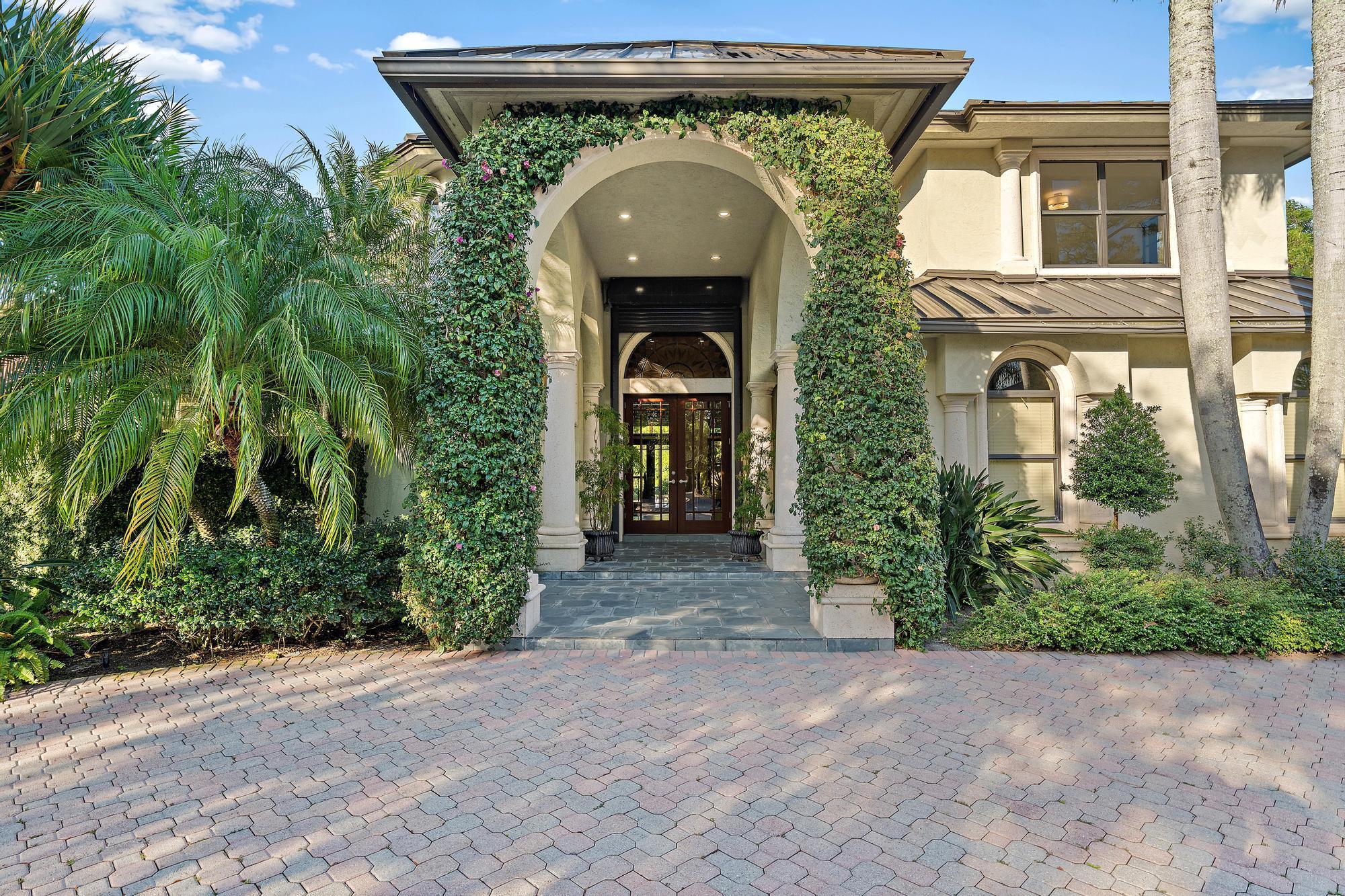 18907 SE Loxahatchee Riv Rd Jupiter, FL 33458