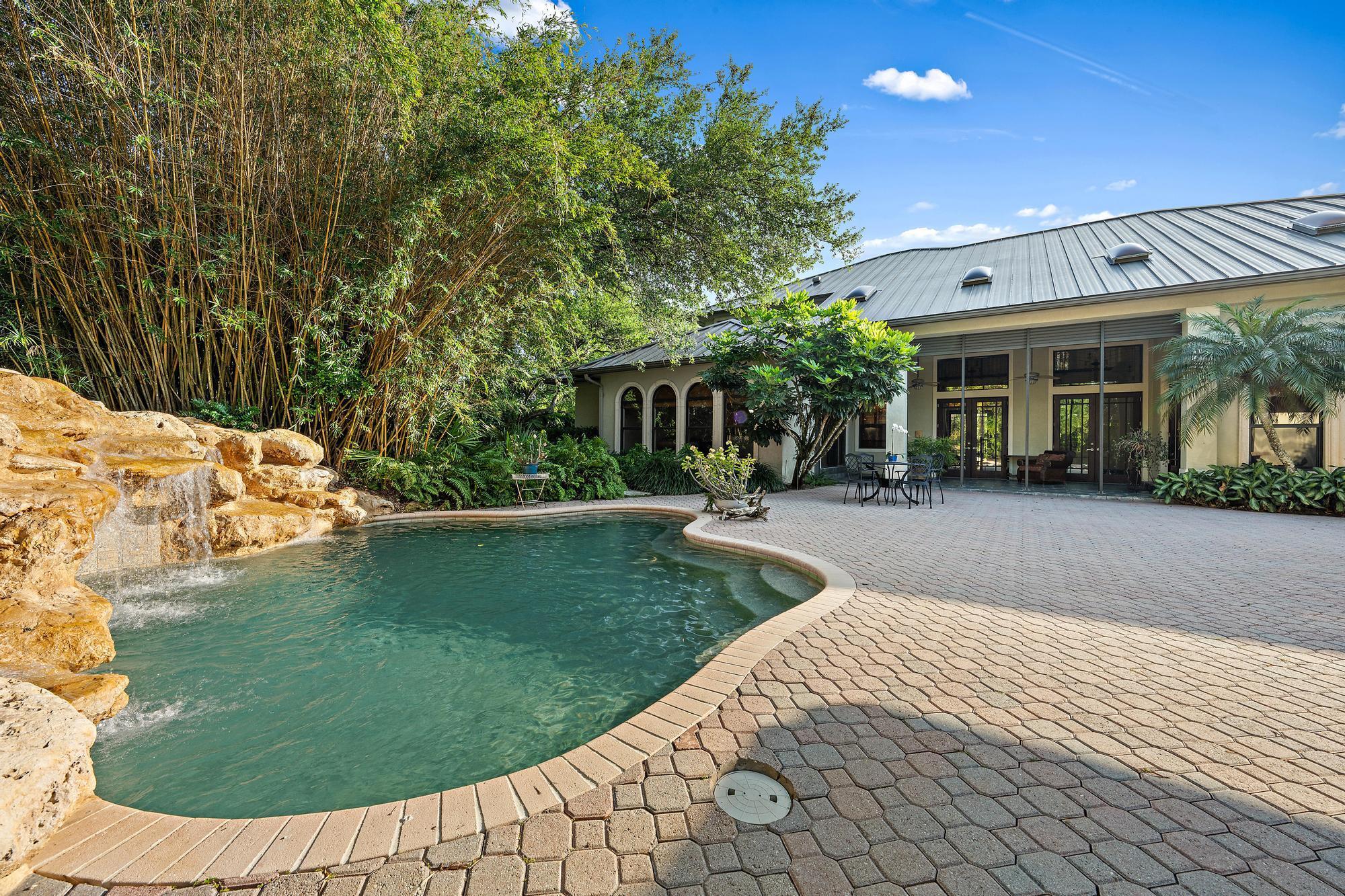 18907 SE Loxahatchee Riv Rd Jupiter, FL 33458