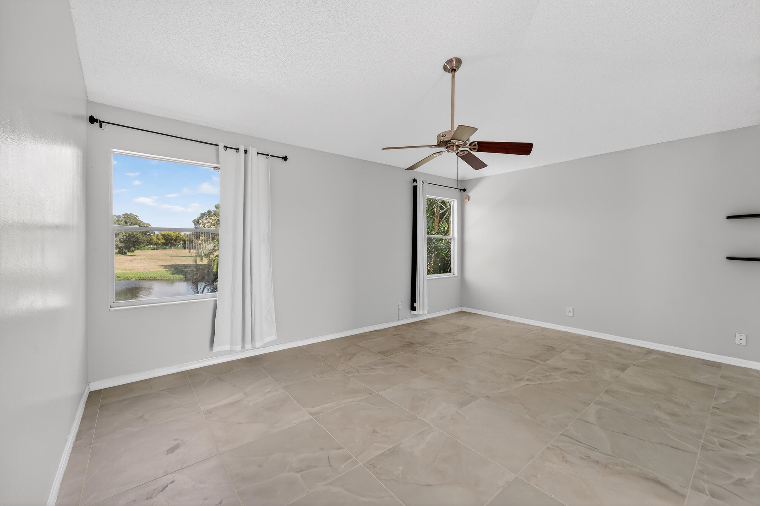 2698 Linkside Dr Wellington, FL 33414