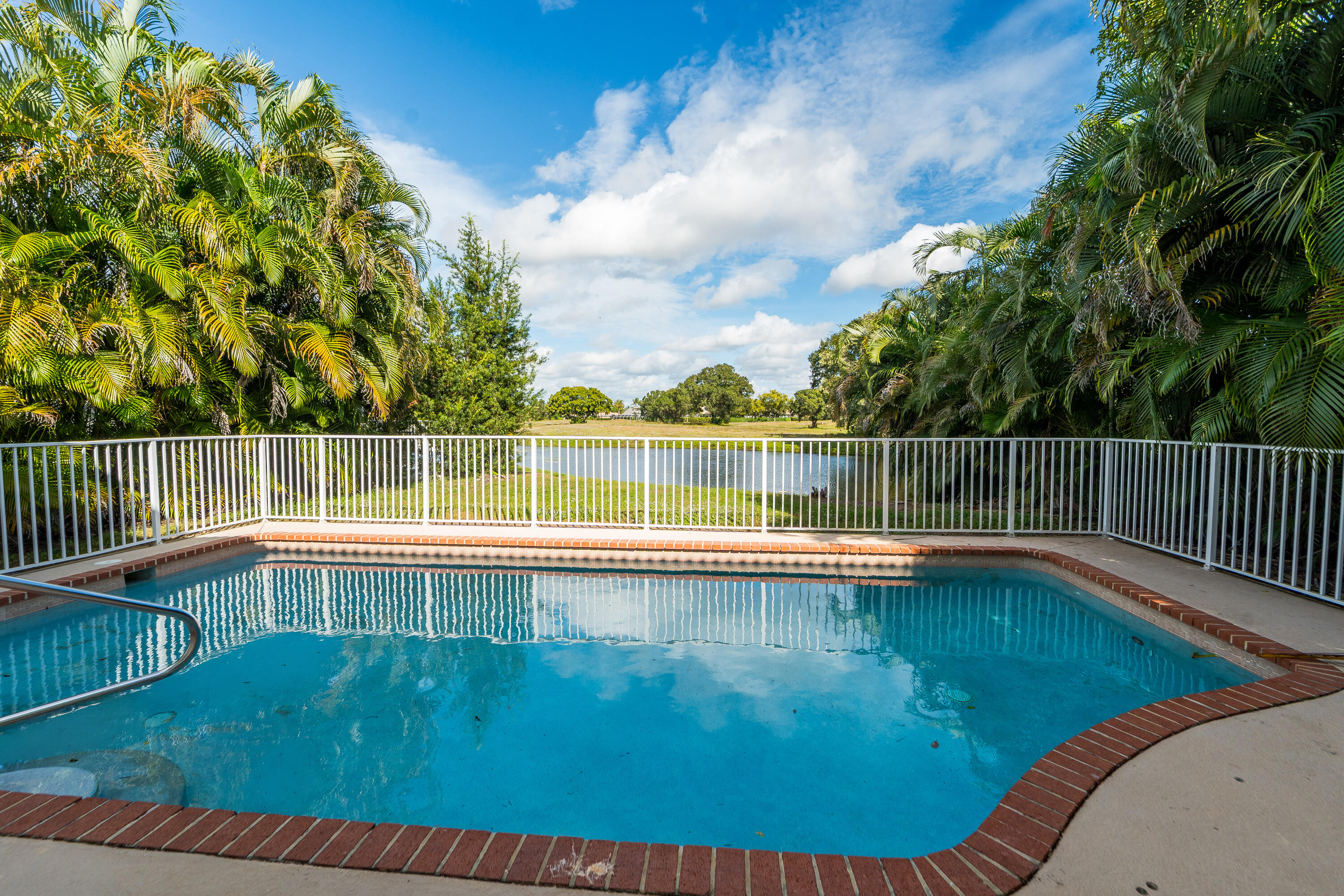 2698 Linkside Dr Wellington, FL 33414