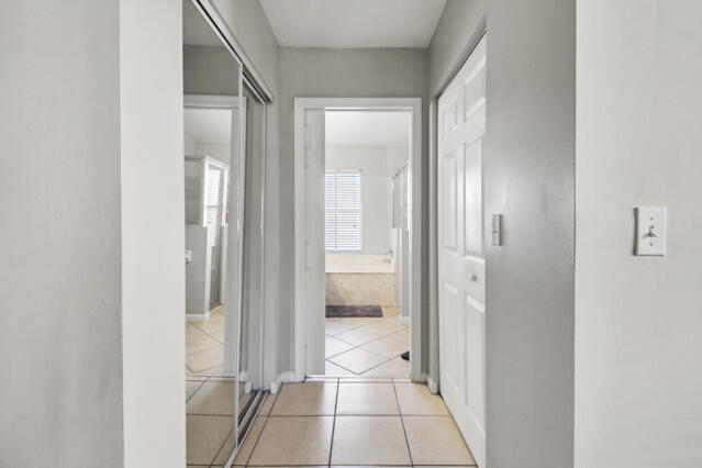 10601 Pelican Dr Wellington, FL 33414