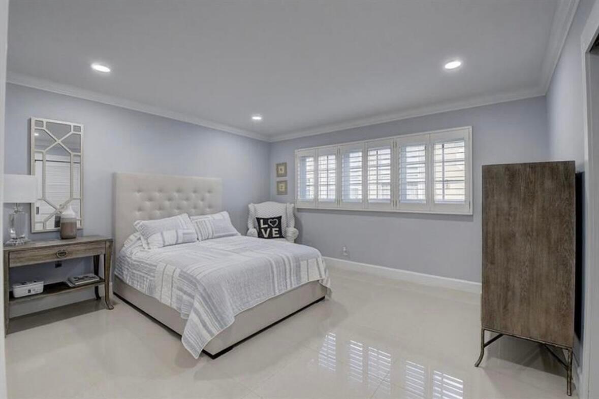 1299 S Ocean #L5 Boca Raton, FL 33432