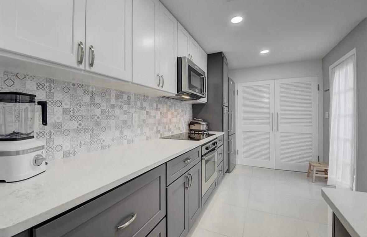 1299 S Ocean #L5 Boca Raton, FL 33432