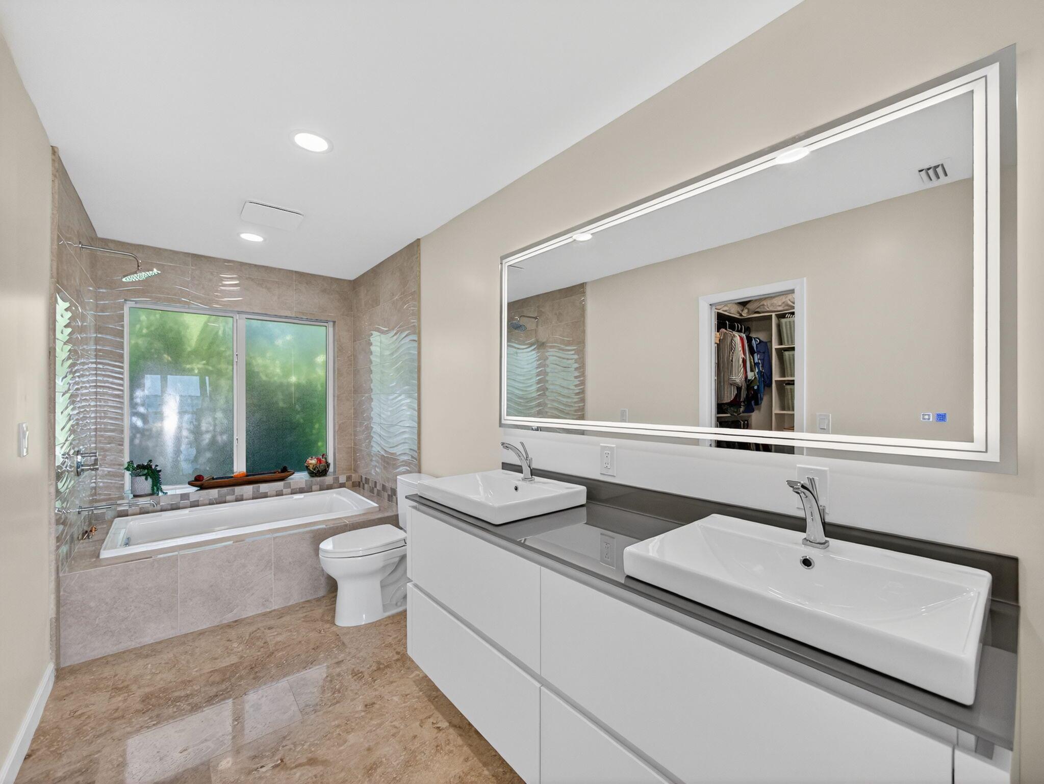 3961 NE Breakwater Dr Jensen Beach, FL 34957