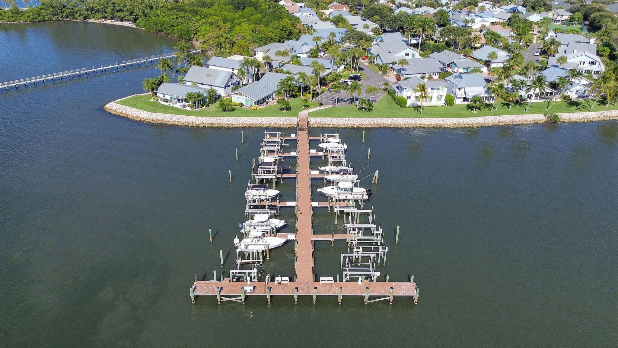 3961 NE Breakwater Dr Jensen Beach, FL 34957