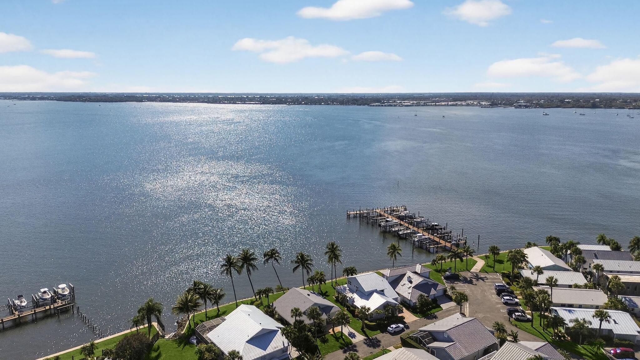 3961 NE Breakwater Dr Jensen Beach, FL 34957