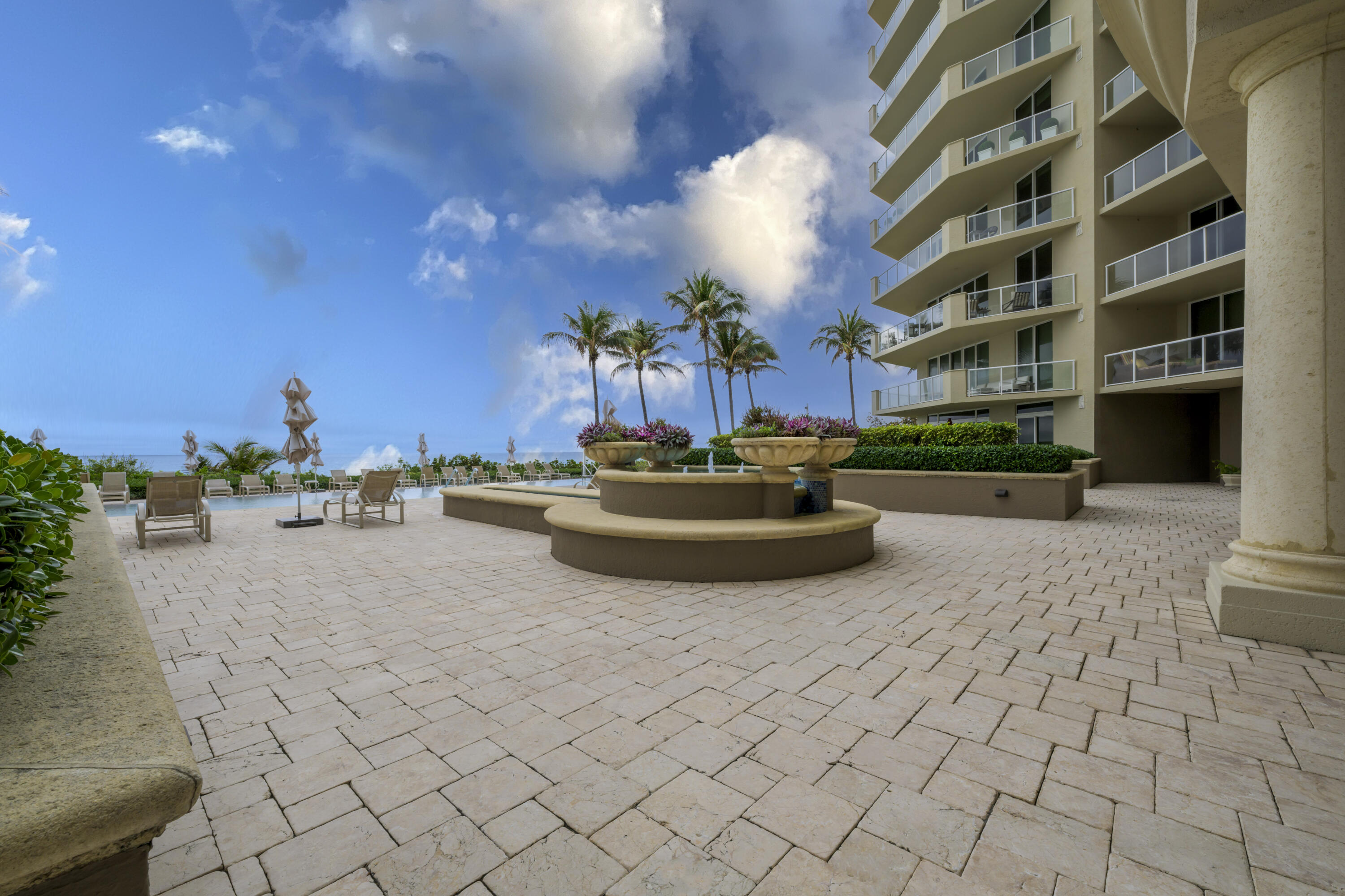 1063 Hillsboro Mile #807 Hillsboro Beach, FL 33062