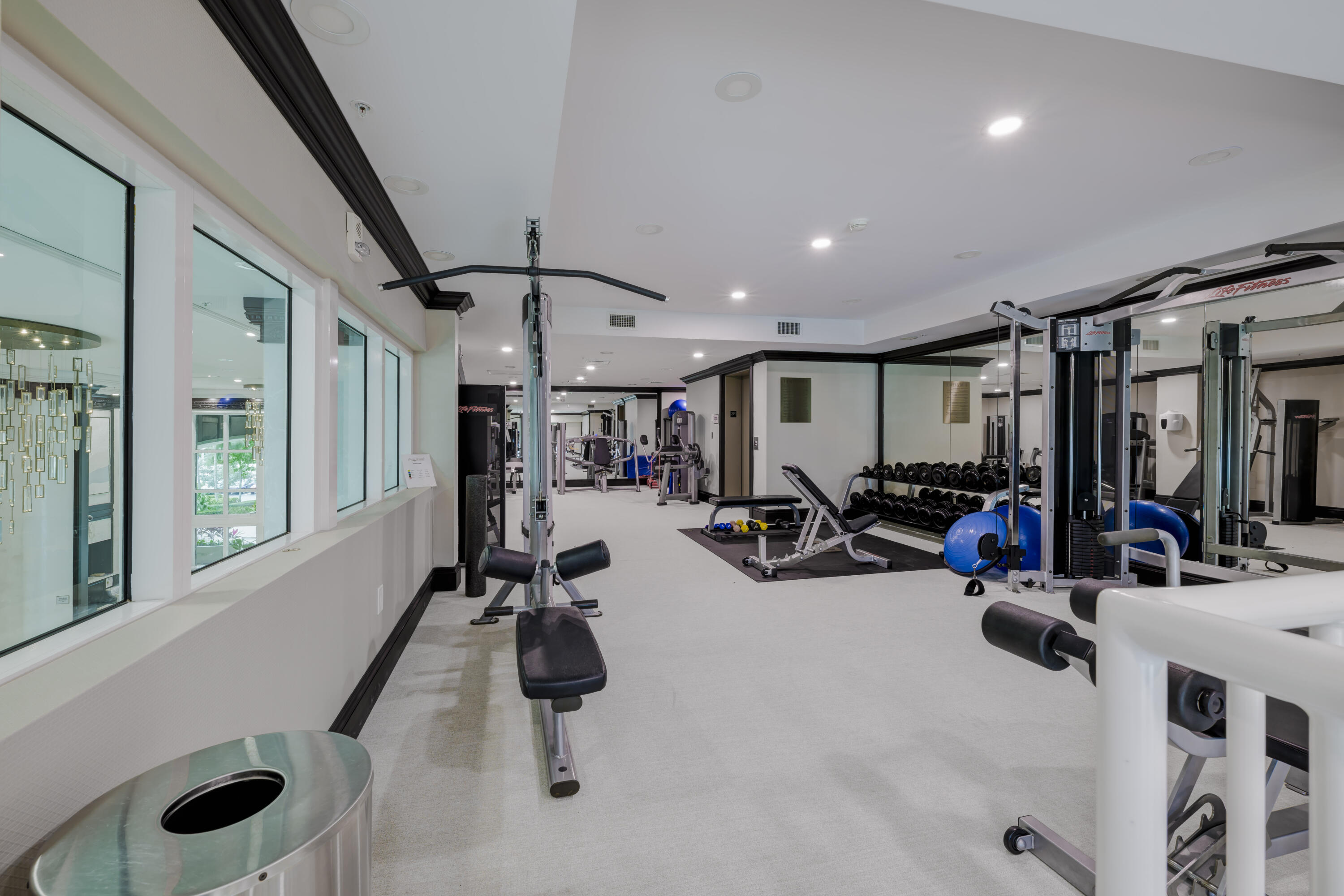 1063 Hillsboro Mile #807 Hillsboro Beach, FL 33062