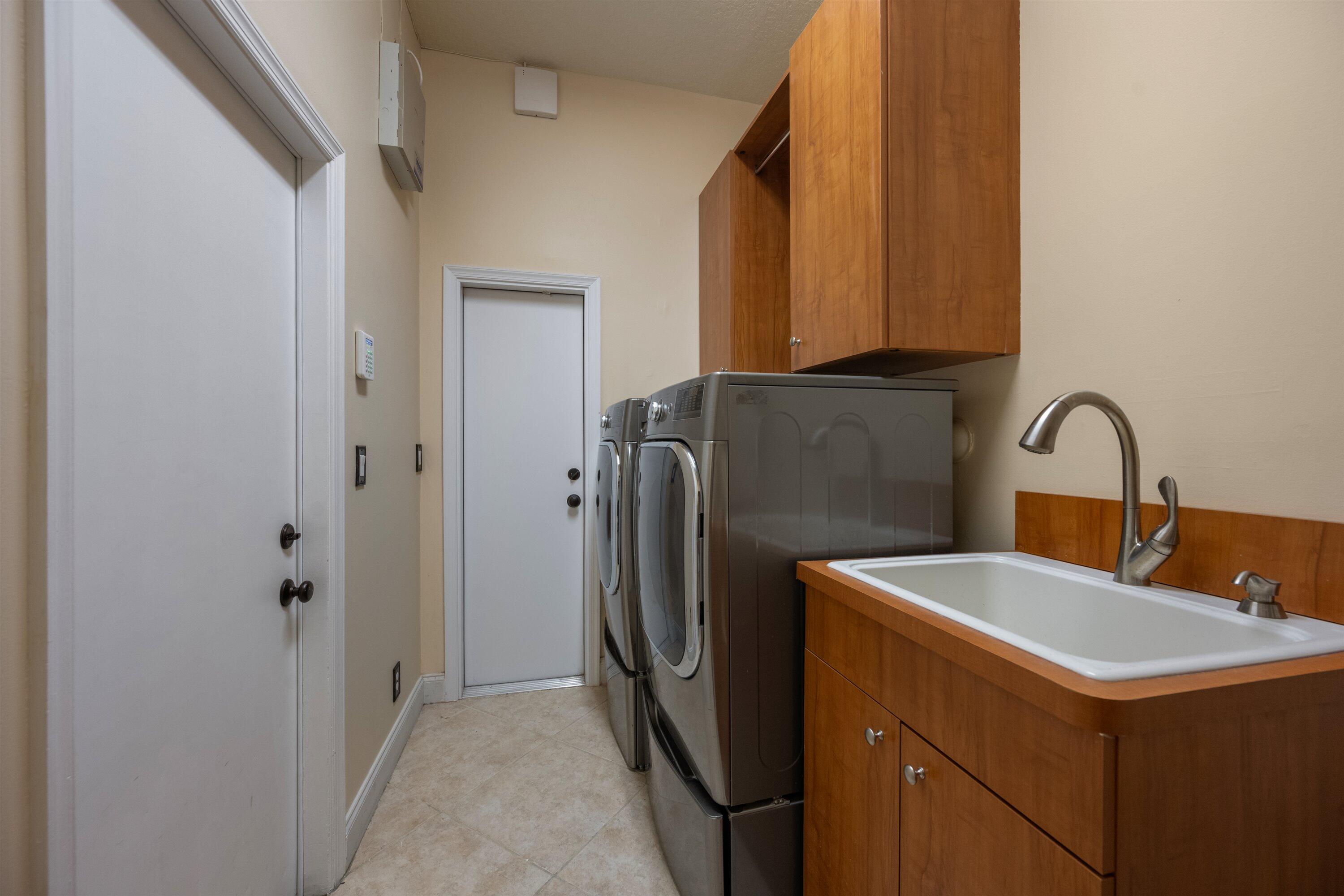 17104 Gulf Pine Wellington, FL 33414