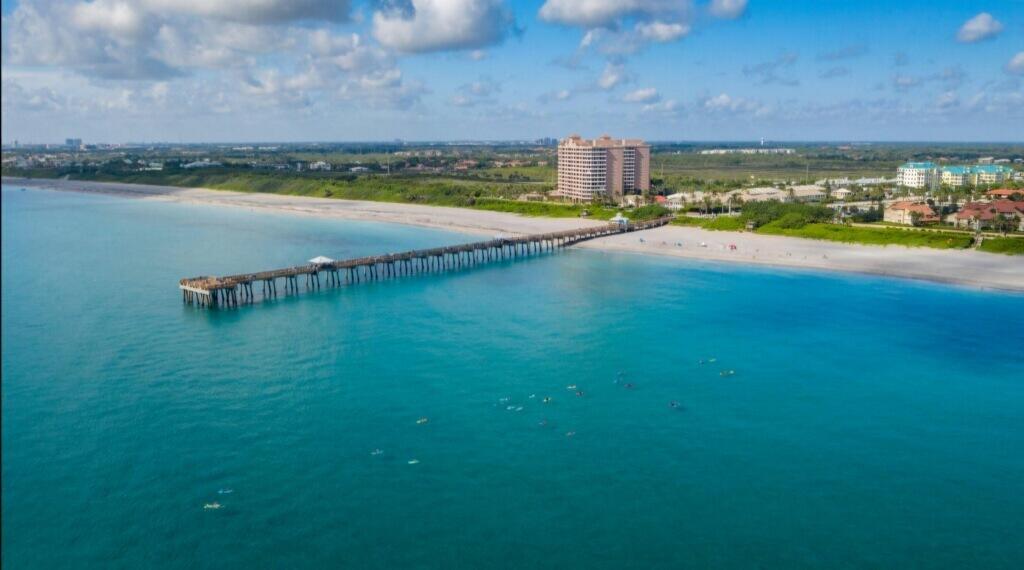 1306 Mainsail Jupiter, FL 33477